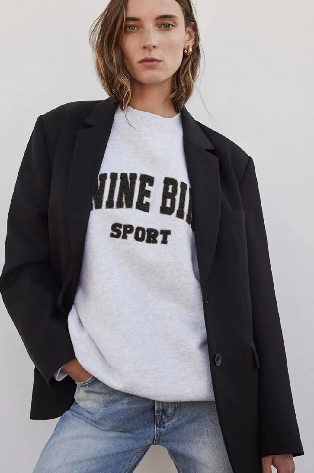 anine_bing_tyler_sweatshi_4.webp Anine Bing Tyler Sweatshirt - Heather Grey
