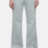 Closed Gillan Light Grey