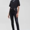 Closed Skinny Pusher Black
